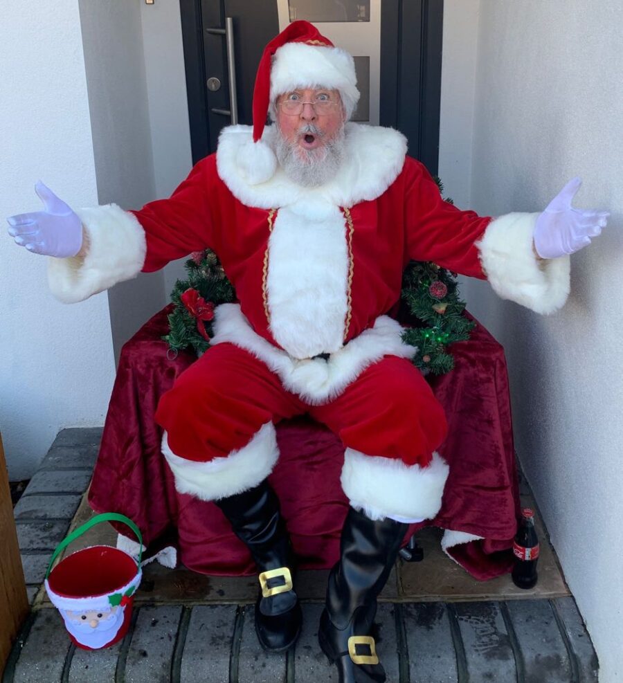 Santa is coming to the Victoria Tavern, Christmas 2021